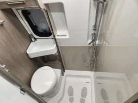 Кемпер Challenger V210 Road Edition VIP, снимка 10