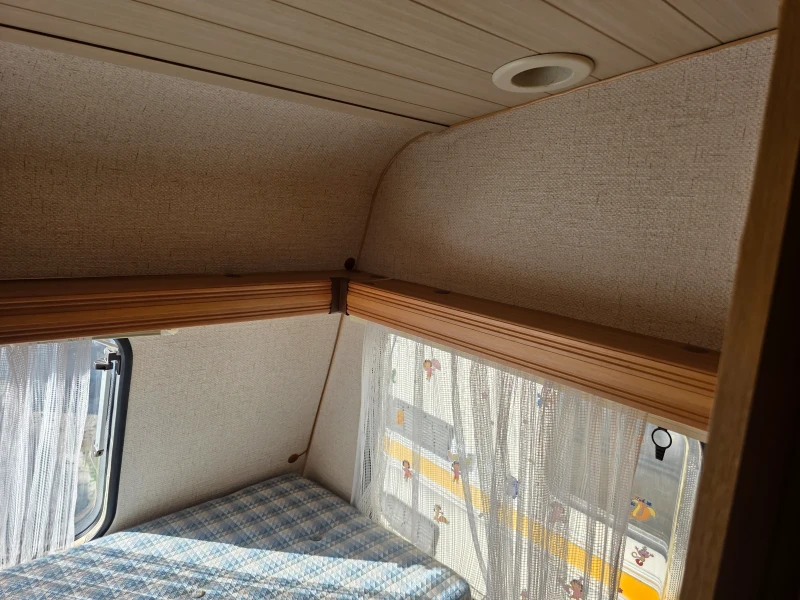 Каравана Adria TEC, снимка 16 - Каравани и кемпери - 52467616