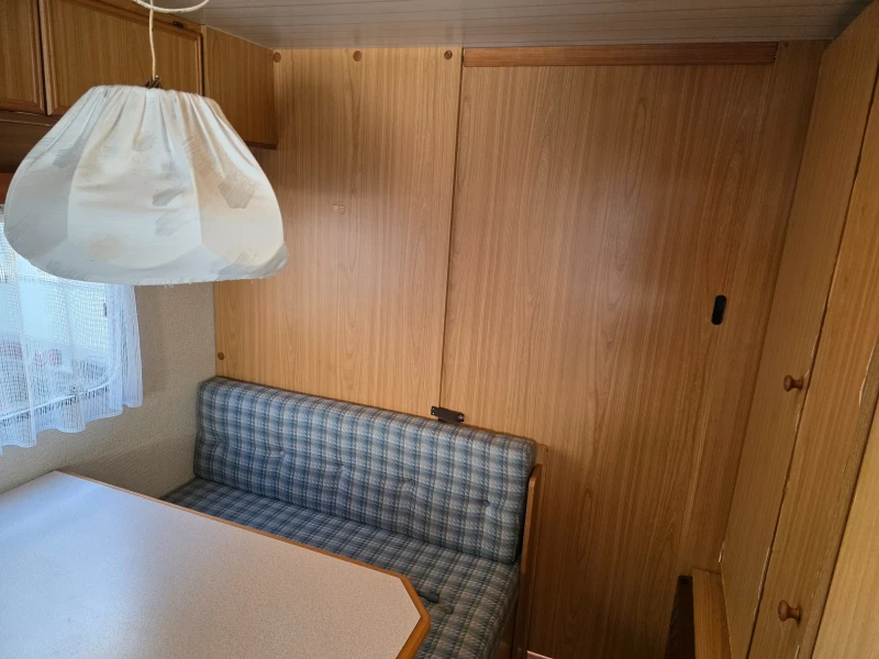 Каравана Adria TEC, снимка 10 - Каравани и кемпери - 52467616