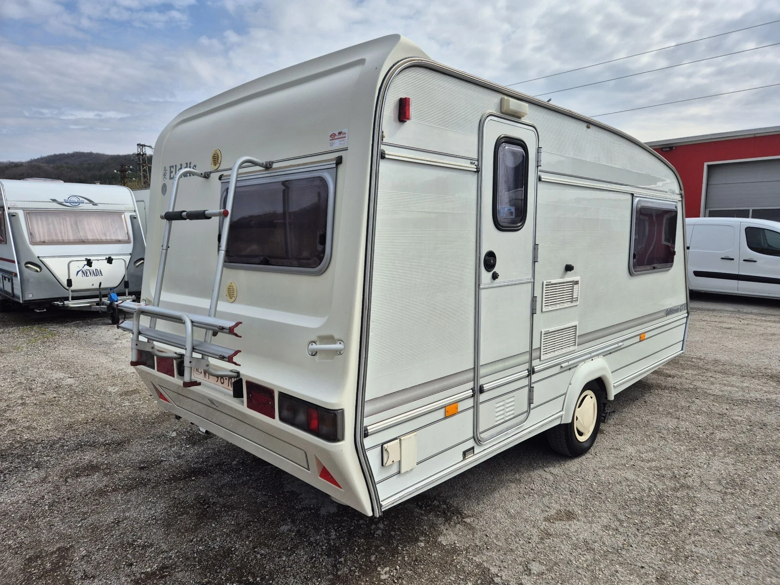 Каравана Eldis WC БАНЯ ФОРСЕЛТ БОЙЛЕР МУВЪР , снимка 3 - Каравани и кемпери - 54065527