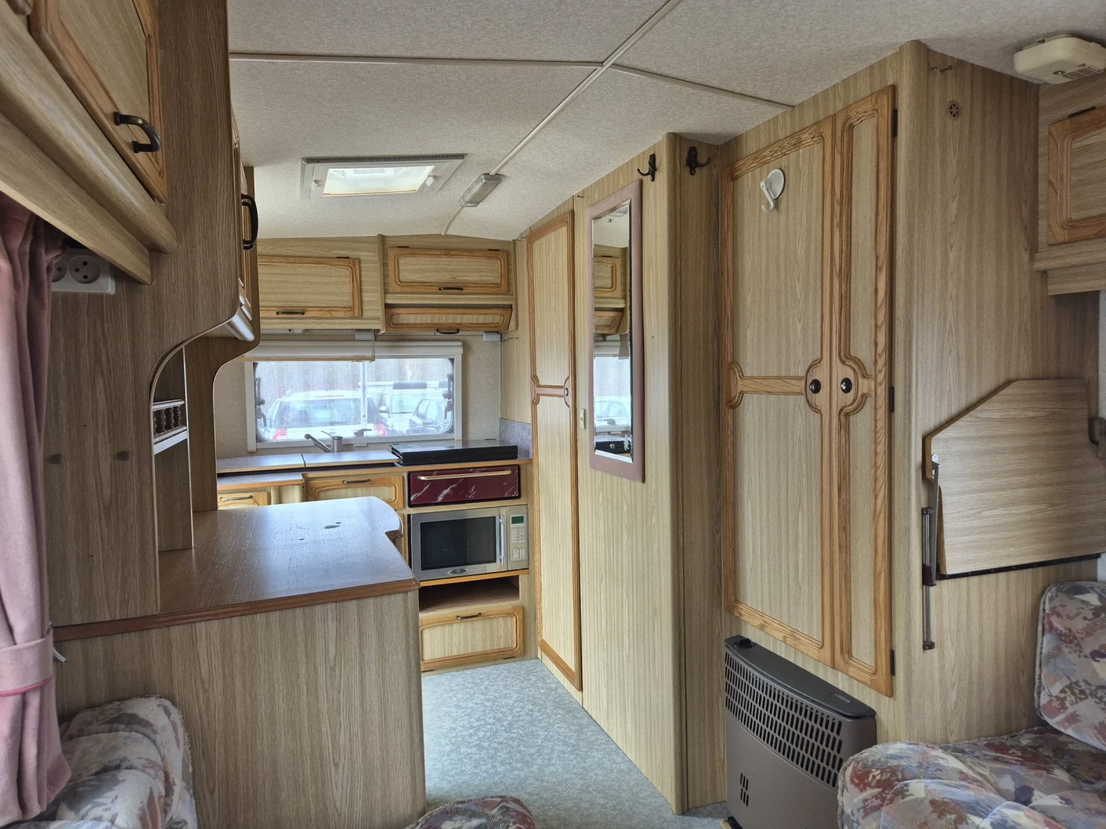 Каравана Eldis WC БАНЯ ФОРСЕЛТ БОЙЛЕР МУВЪР , снимка 5 - Каравани и кемпери - 54065527