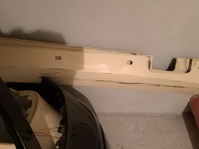 Продавам за Мерцедес Е класа 212 задна броня и прагове и за 213 прагове, снимка 1