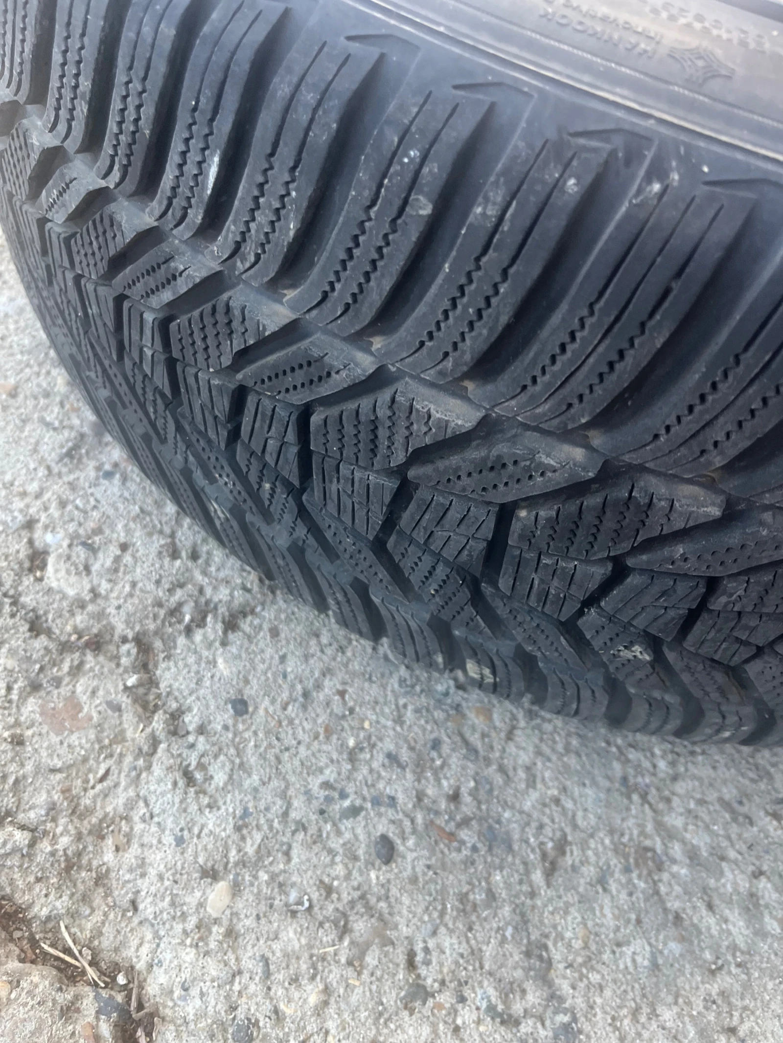 Гуми с джанти Hankook 265/40R22, снимка 4 - Гуми и джанти - 56246197