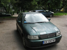     VW Polo 1, 0