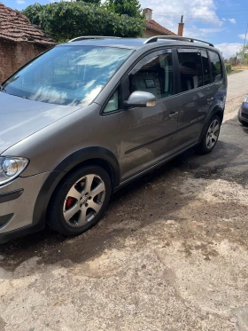 Обява за продажба на VW Touran ~7 900 лв. - изображение 1 | Auto.bg Обява за продажба на VW Touran ~7 900 лв. - изображение 1