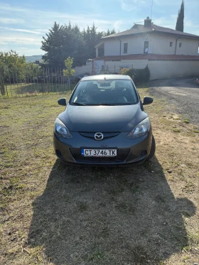  Mazda 2