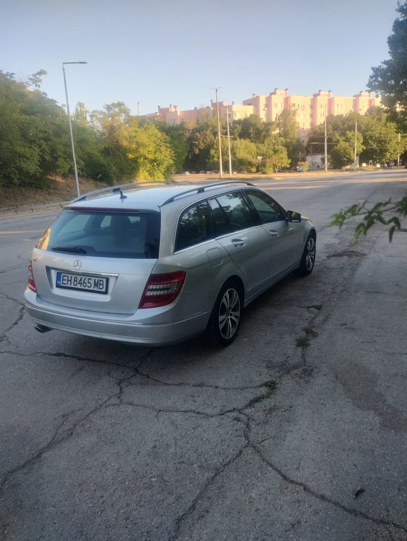 Mercedes-Benz C 220, снимка 5 - Автомобили и джипове - 47172285