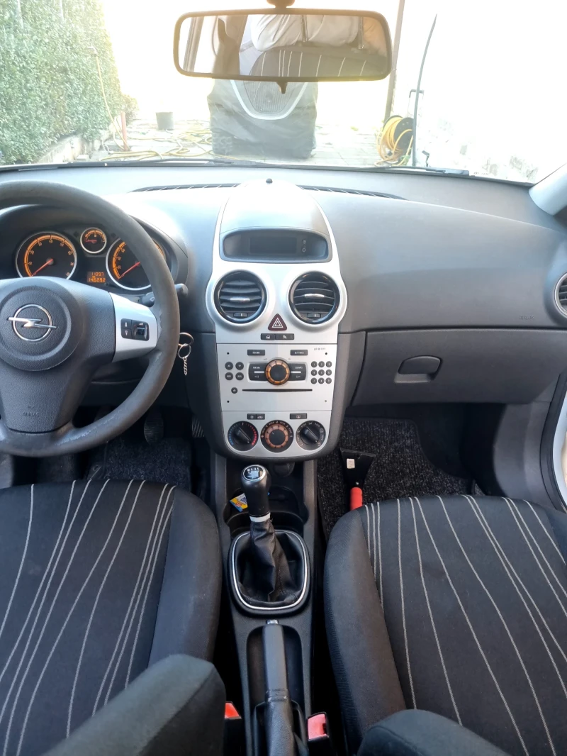 Opel Corsa, снимка 6 - Автомобили и джипове - 47737898