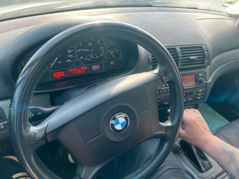 BMW 318, снимка 4 - Автомобили и джипове - 47815777