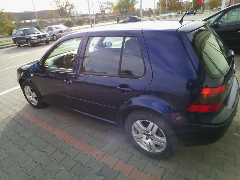 VW Golf 4 1.6 SR, снимка 2 - Автомобили и джипове - 47930498