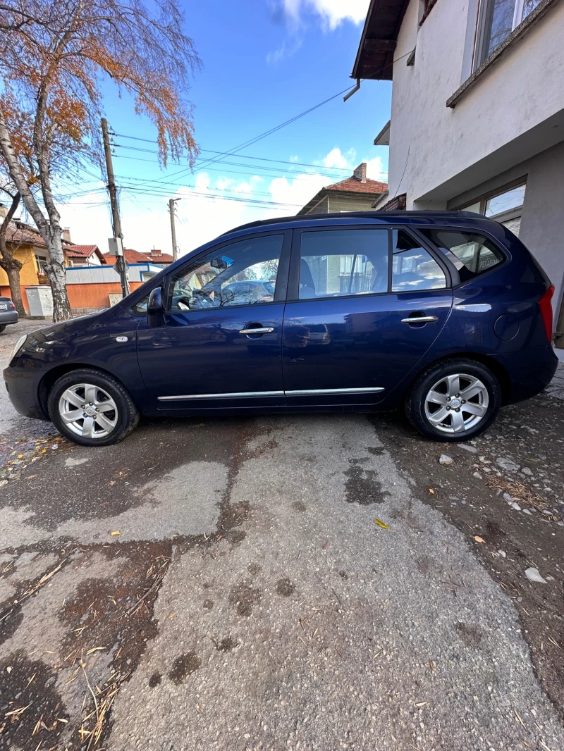 Kia Carens, снимка 5 - Автомобили и джипове - 48076762