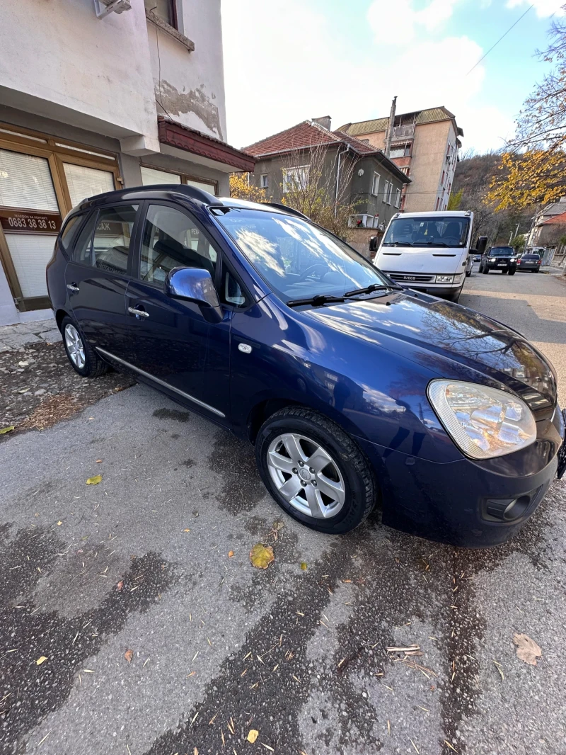 Kia Carens, снимка 3 - Автомобили и джипове - 48076762