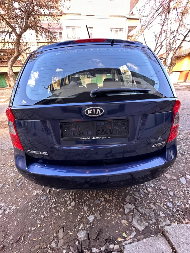 Kia Carens, снимка 12 - Автомобили и джипове - 48076762