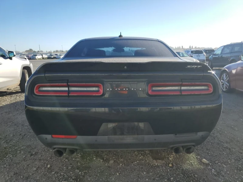 Dodge Challenger, снимка 5 - Автомобили и джипове - 49274694