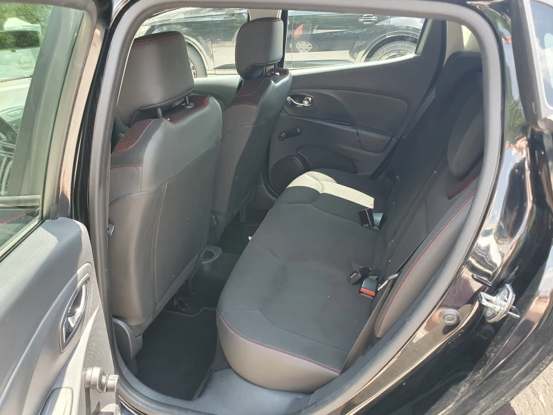 Renault Clio 1.5/75кс, снимка 11 - Автомобили и джипове - 50728017