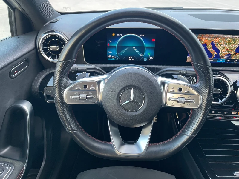 Mercedes-Benz A 200 AMG, снимка 12 - Автомобили и джипове - 51609490