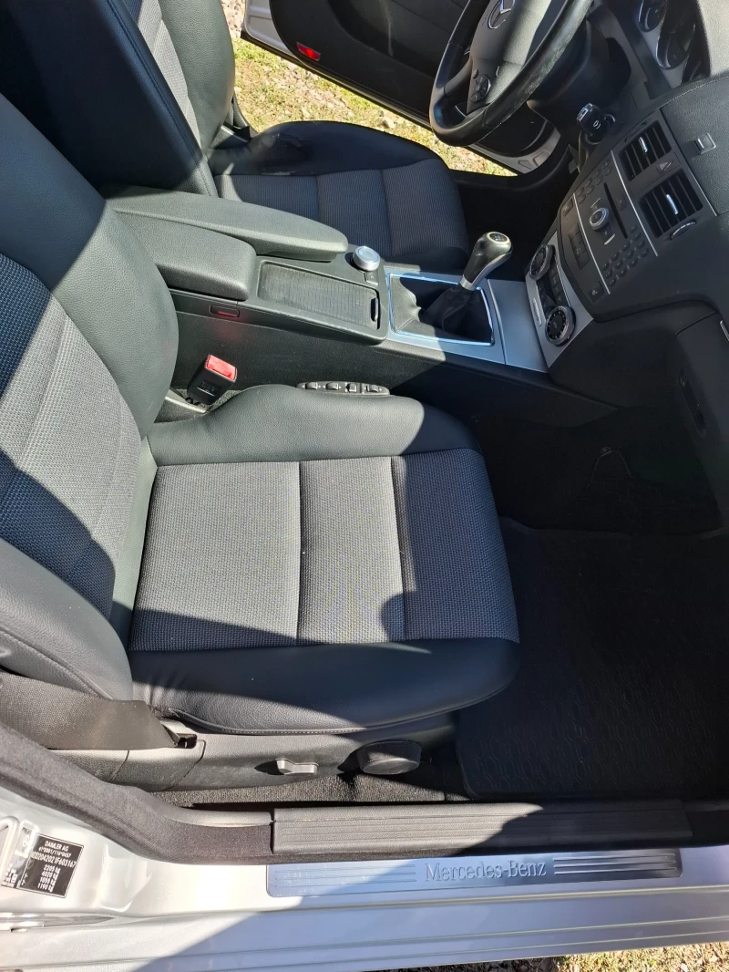 Mercedes-Benz C 220 Avantgard, снимка 13 - Автомобили и джипове - 51755389