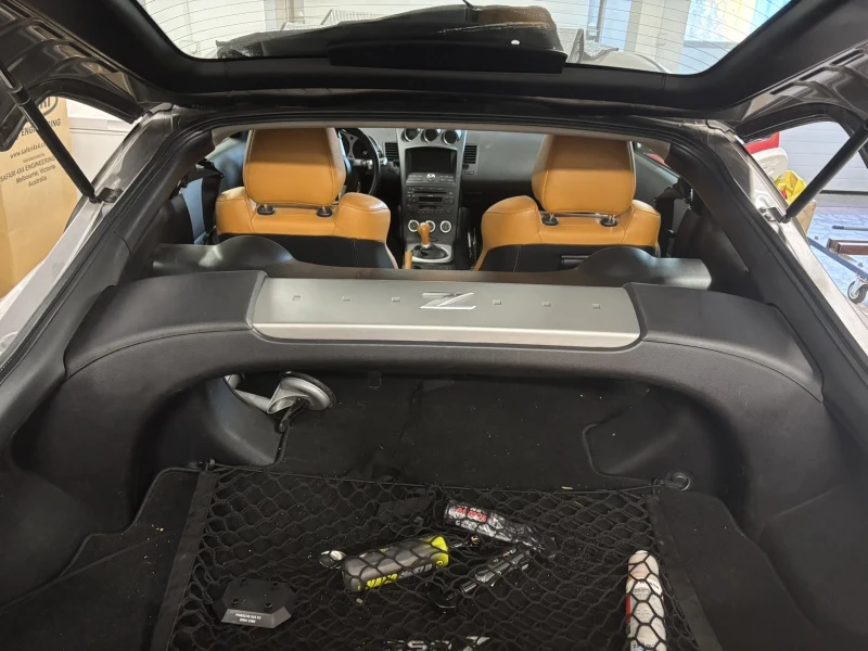 Nissan 350z, снимка 9 - Автомобили и джипове - 52409989