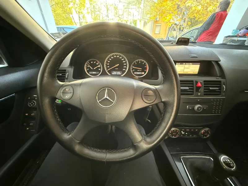 Mercedes-Benz C 200, снимка 5 - Автомобили и джипове - 52266716