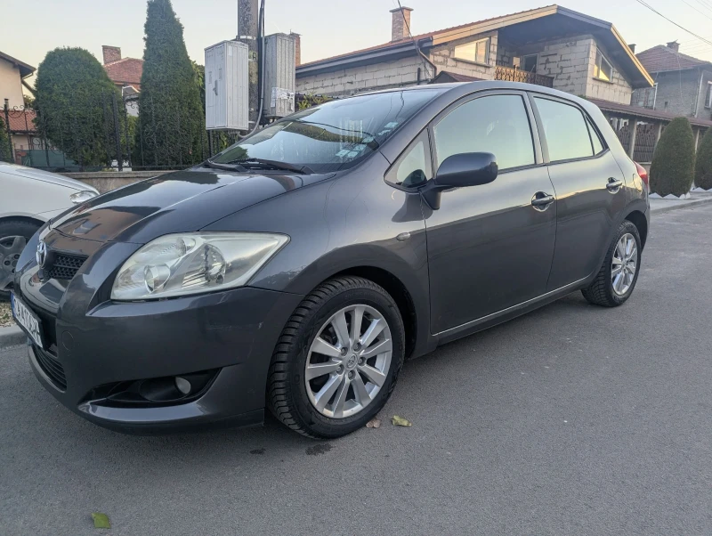 Toyota Auris 1.6, снимка 2 - Автомобили и джипове - 52375791