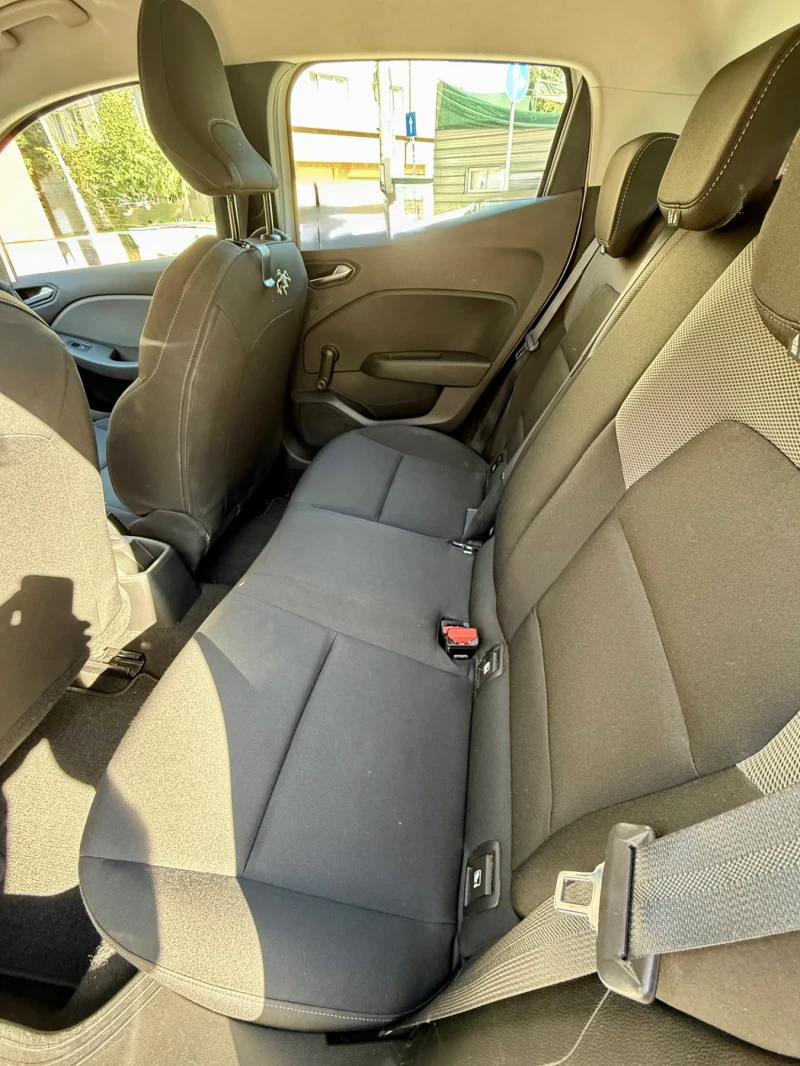 Renault Clio, снимка 10 - Автомобили и джипове - 52684892