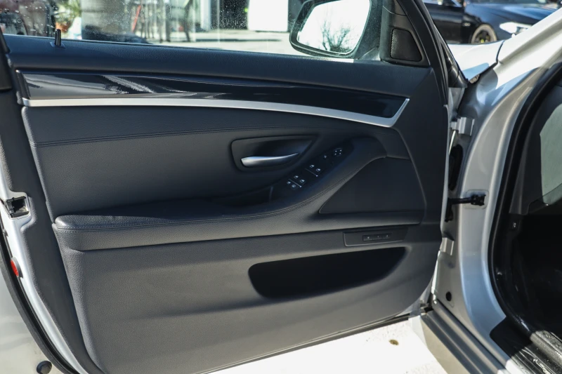 BMW 530 D = ЛИЗИНГ = BUSINESS PLUS = FULL MAX = TOP, снимка 12 - Автомобили и джипове - 53167042