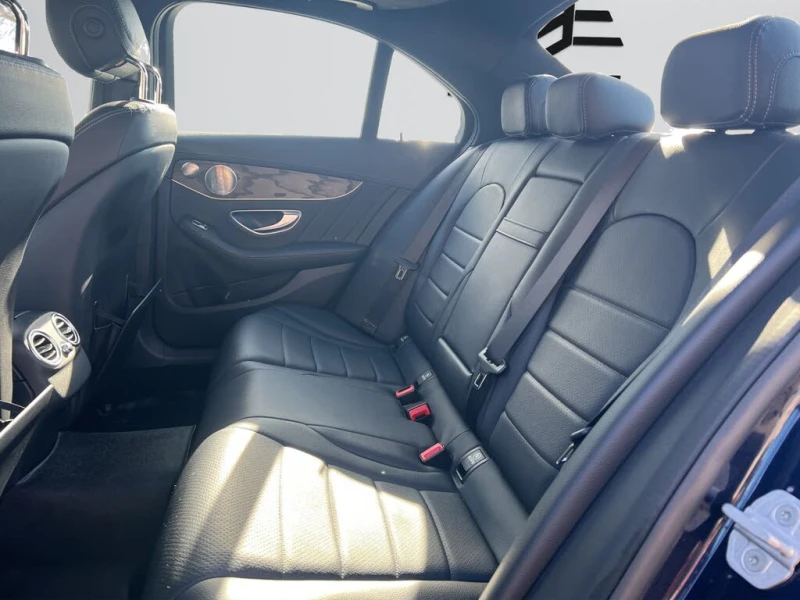 Mercedes-Benz C 400 4MATIC* Автокредит* (Цена до БГ), снимка 9 - Автомобили и джипове - 53416942