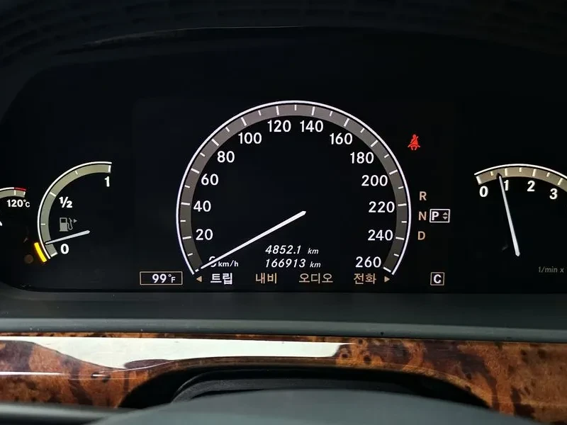 Mercedes-Benz S 550  - изображение 8