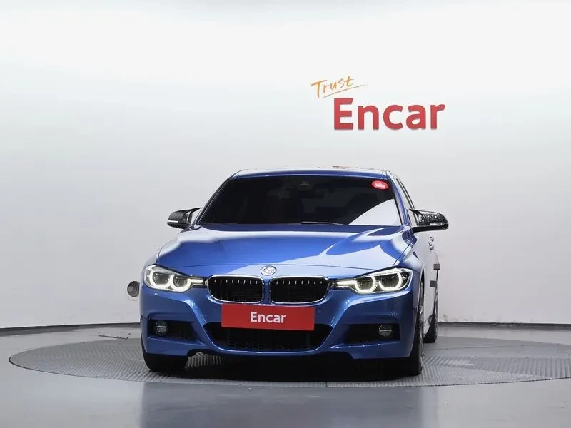 BMW 330 E Iperformance M Sports, снимка 3 - Автомобили и джипове - 55928608