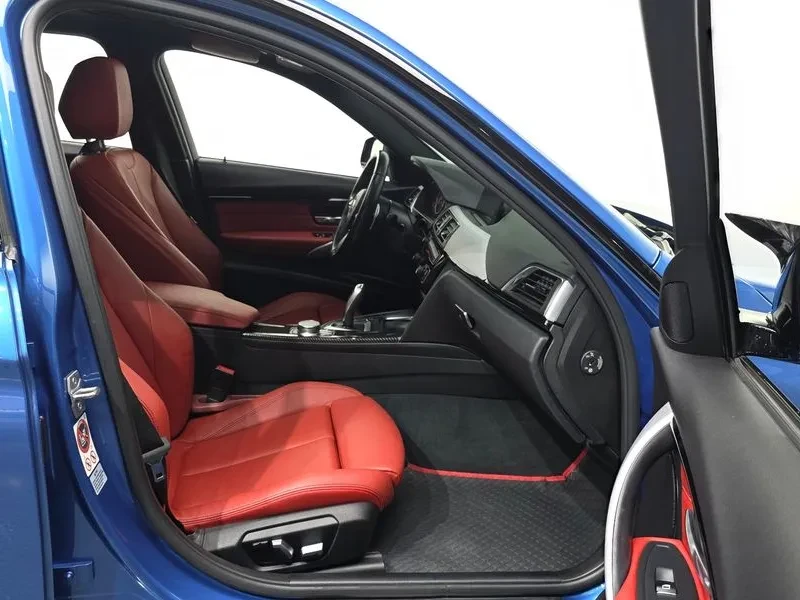 BMW 330 E Iperformance M Sports, снимка 11 - Автомобили и джипове - 55928608