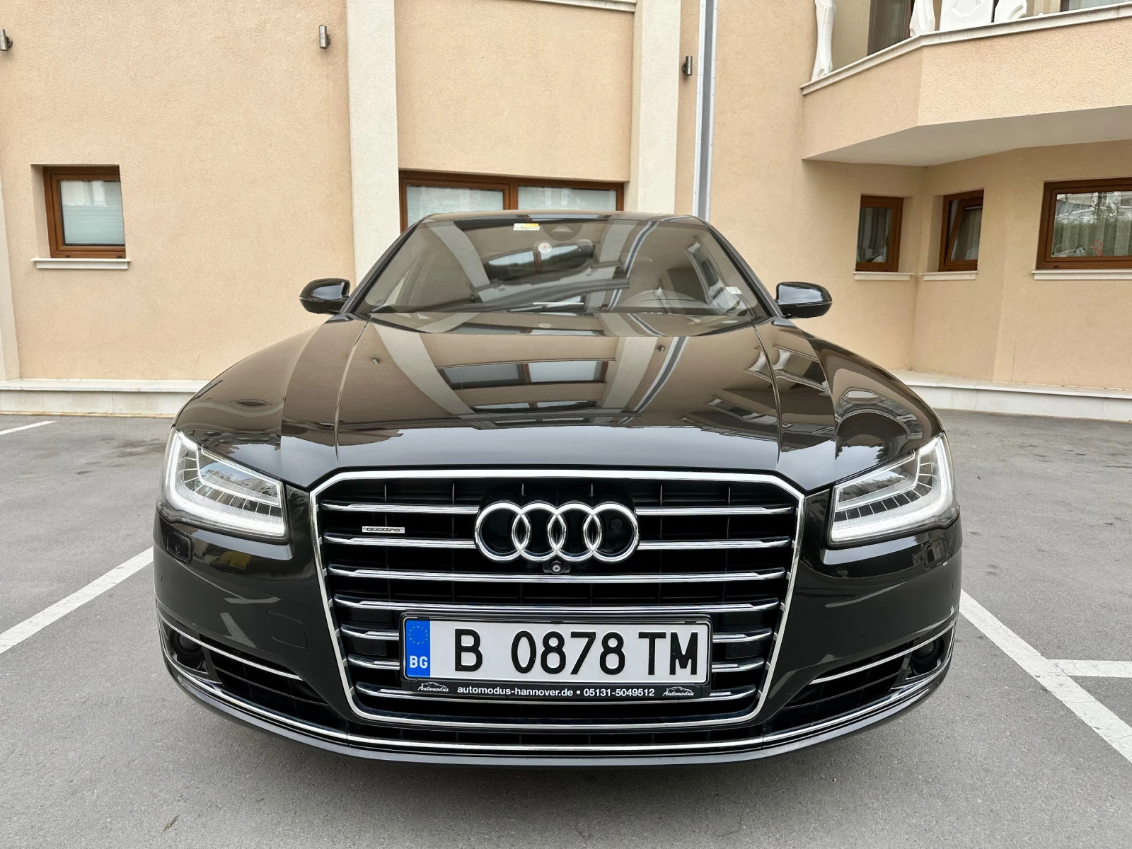 Audi A8 4.2 TDI, Full Options - изображение 3