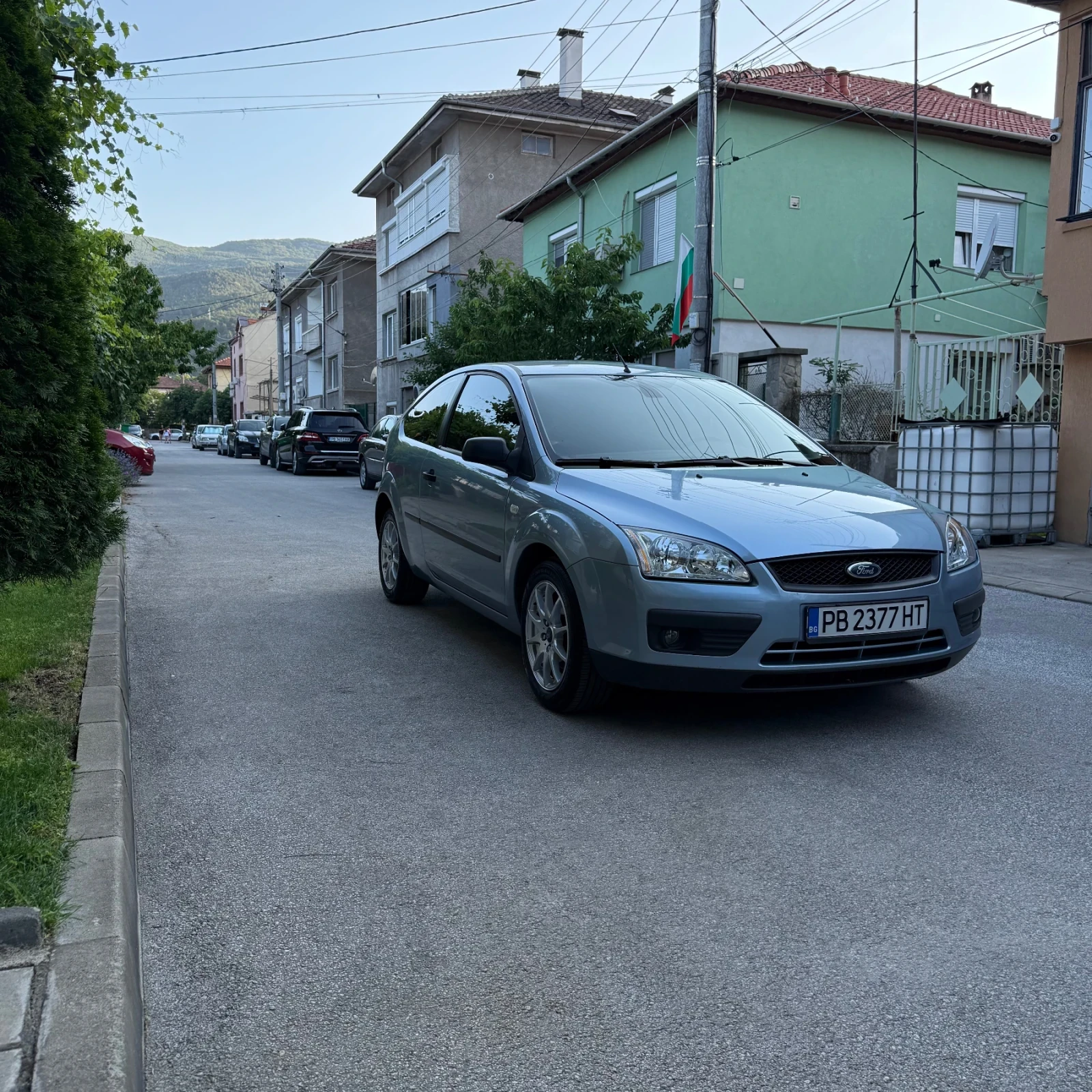 Ford Focus 1.6i 100кс Нави+ подгреви като нова е !  - изображение 3