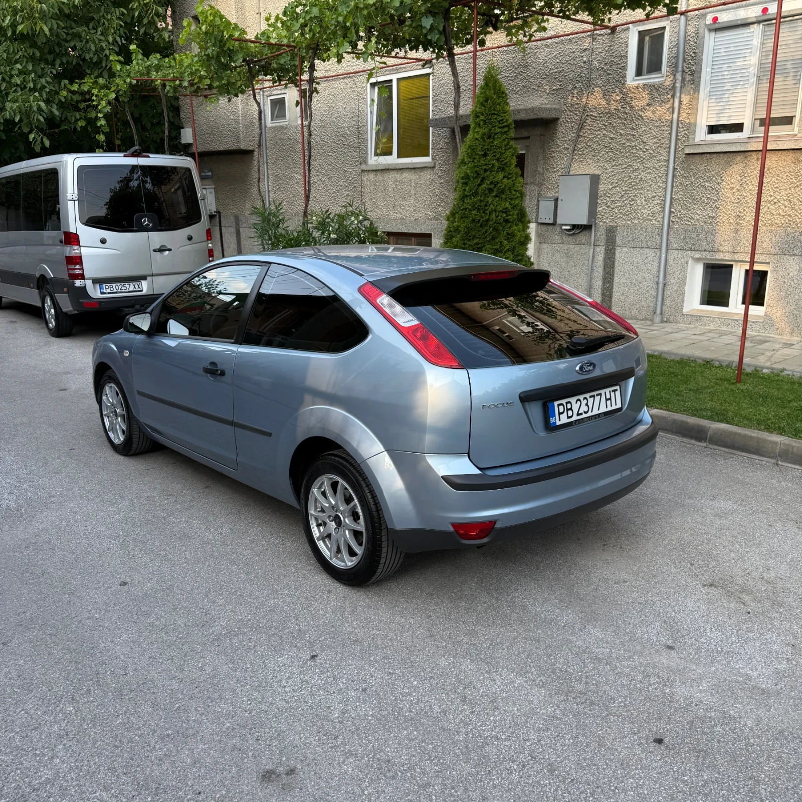 Ford Focus 1.6i 100кс Нави+ подгреви като нова е !  - изображение 7