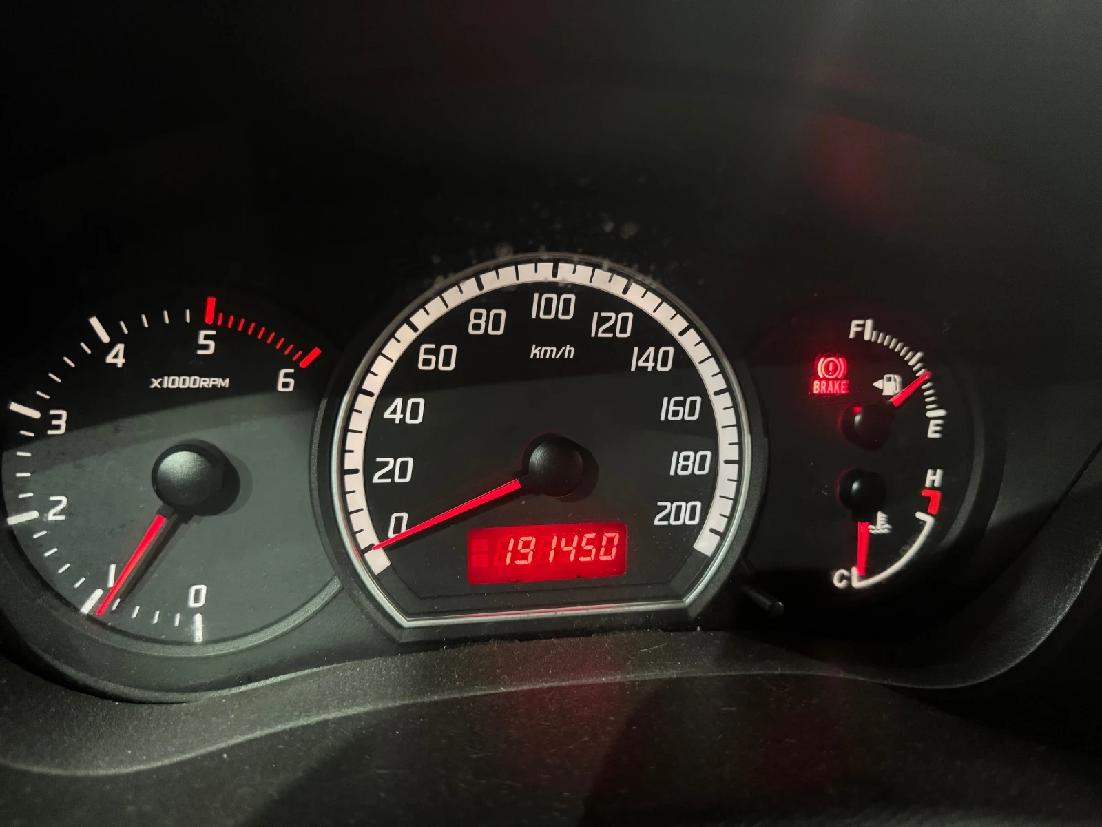Suzuki Swift 1.3 (Isuzu) - изображение 7