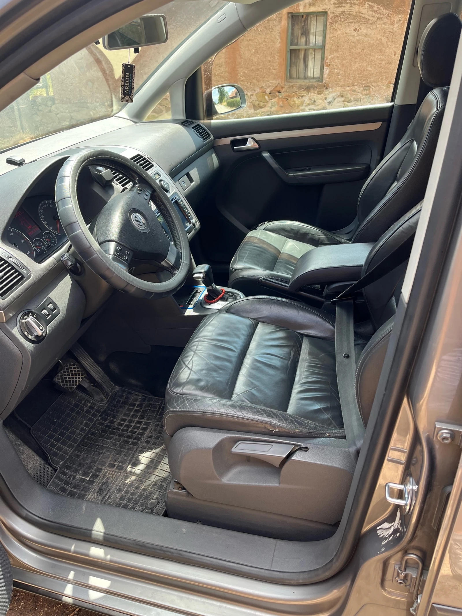 VW Touran  - изображение 10