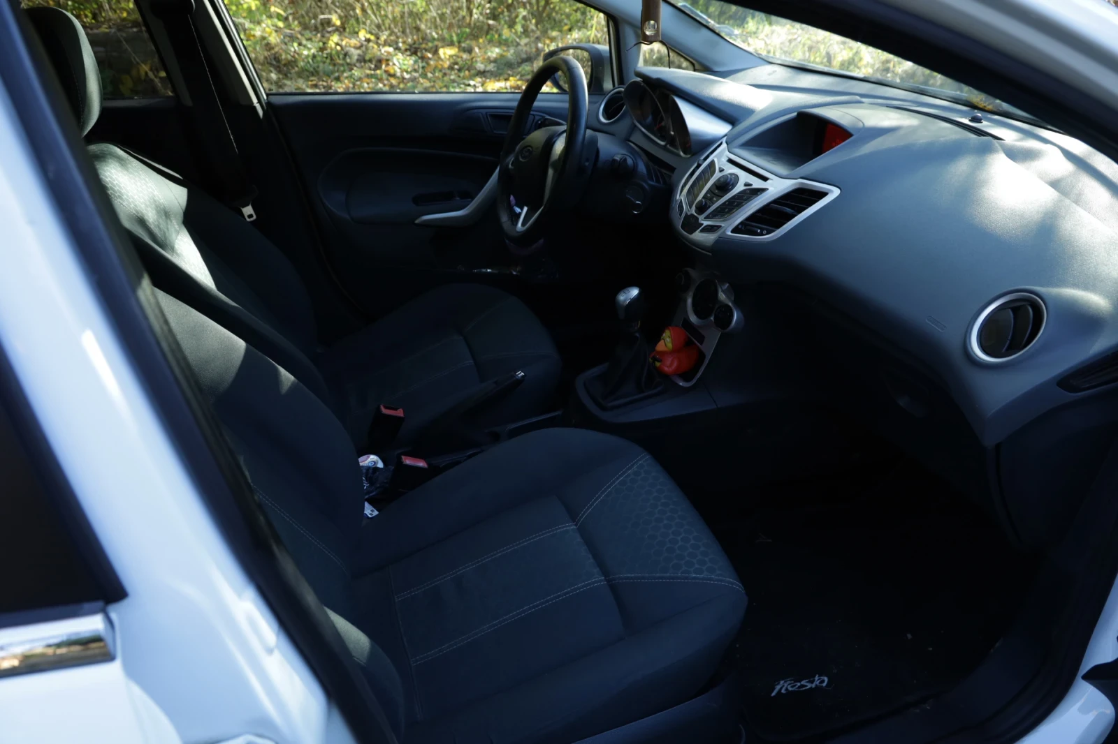 Ford Fiesta  - изображение 6