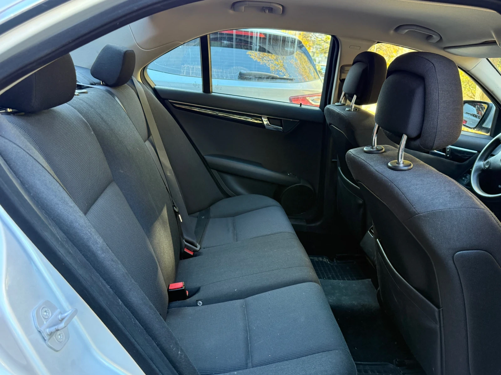 Mercedes-Benz C 200  - изображение 6