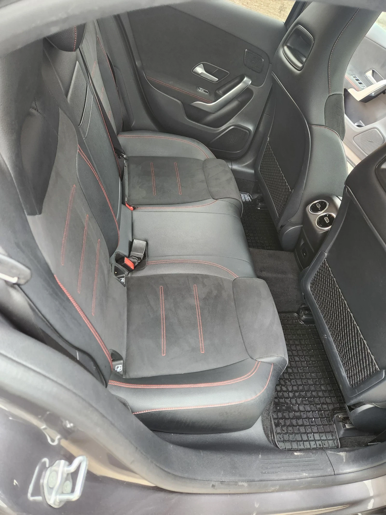 Mercedes-Benz A 220 AMG+ NIGHT+ PANO - изображение 8