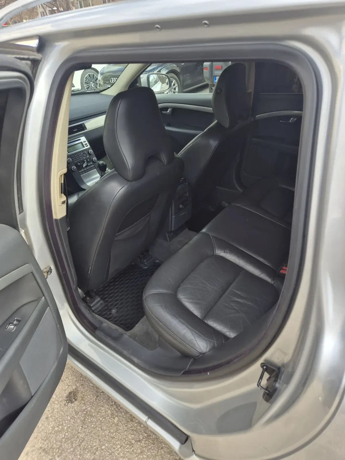 Volvo V70  - изображение 9