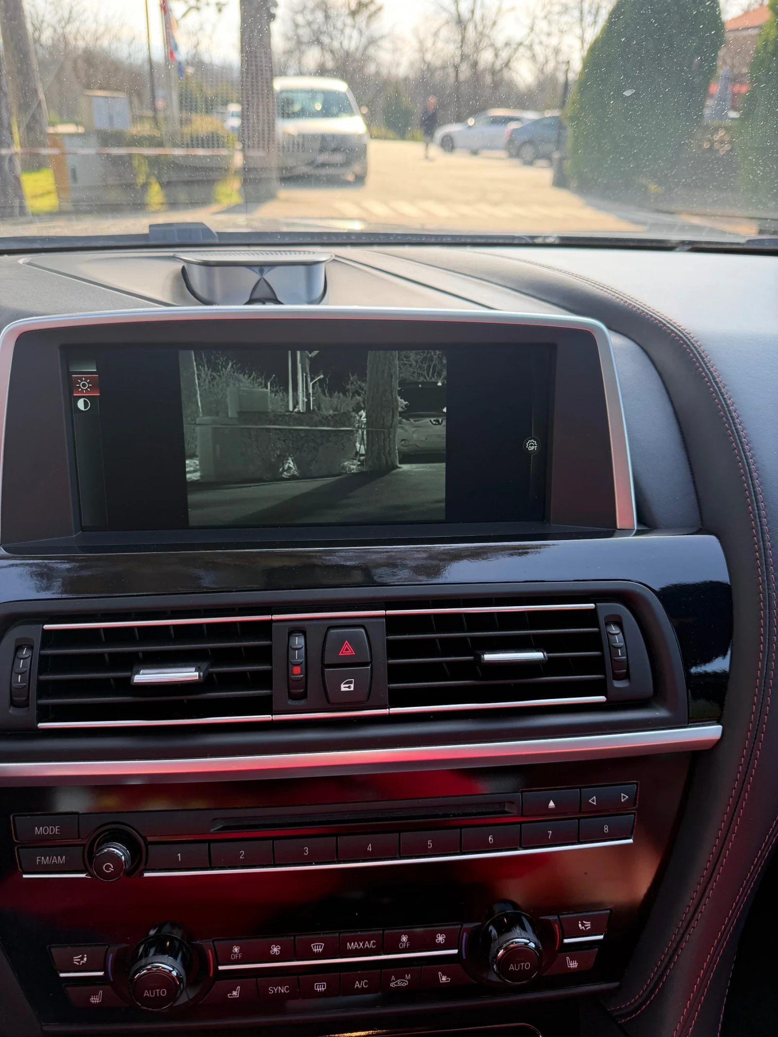 BMW 650 Уникат-77000км-FULL-TOP-TOP-TOP!!!!, снимка 16 - Автомобили и джипове - 53726126