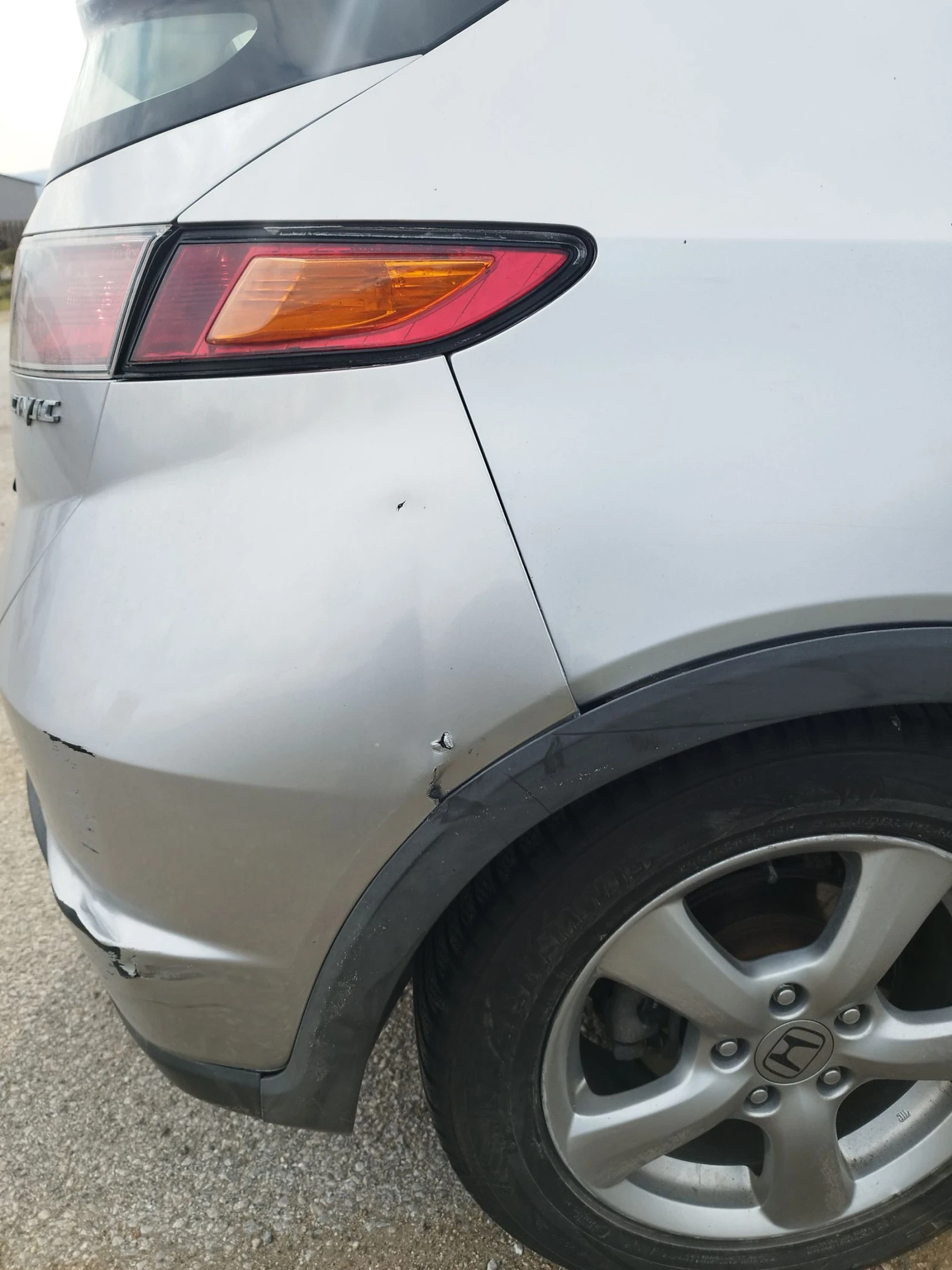 Honda Civic 1.4 бензин - изображение 9