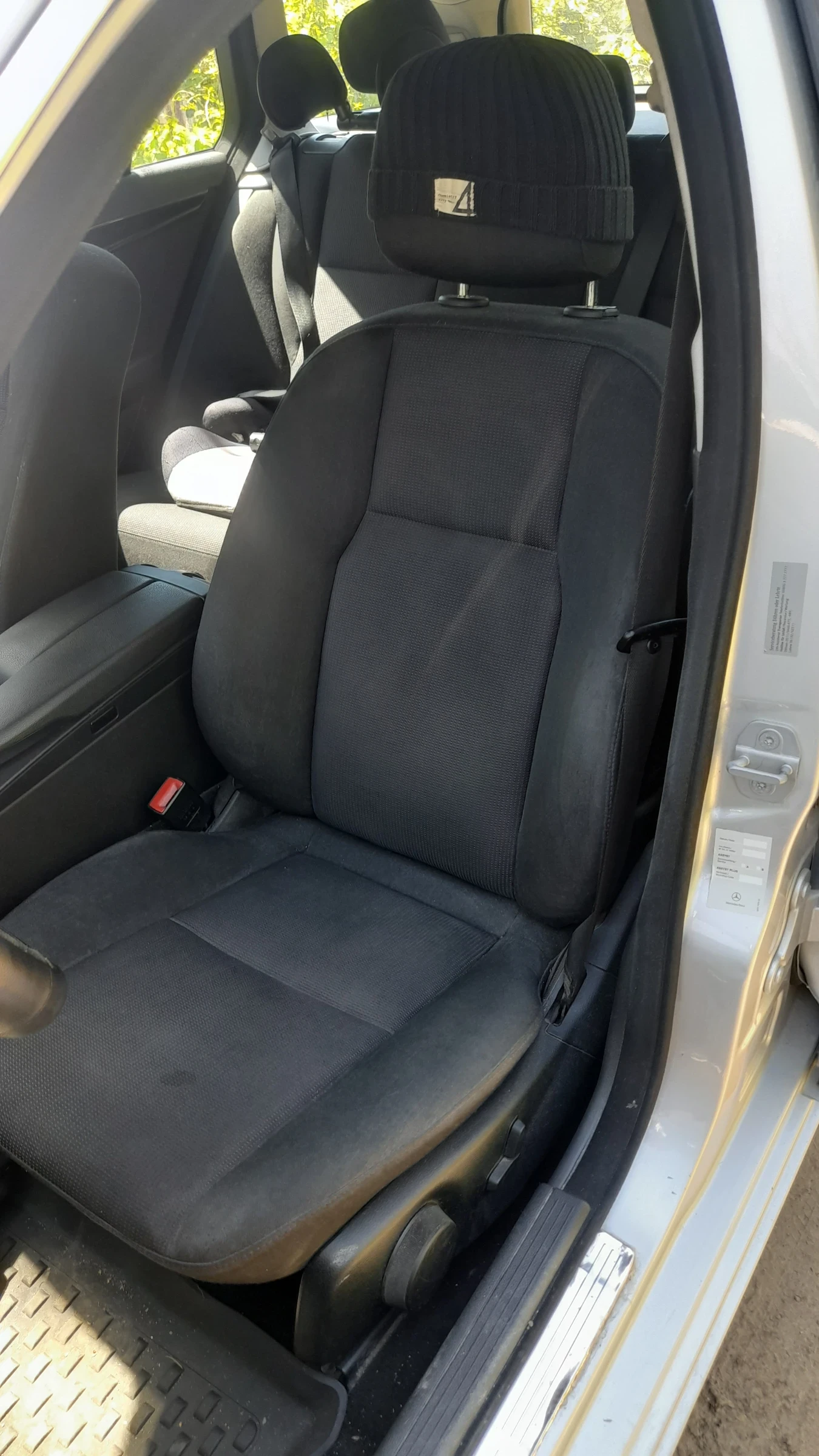 Mercedes-Benz C 200, снимка 13 - Автомобили и джипове - 53939884