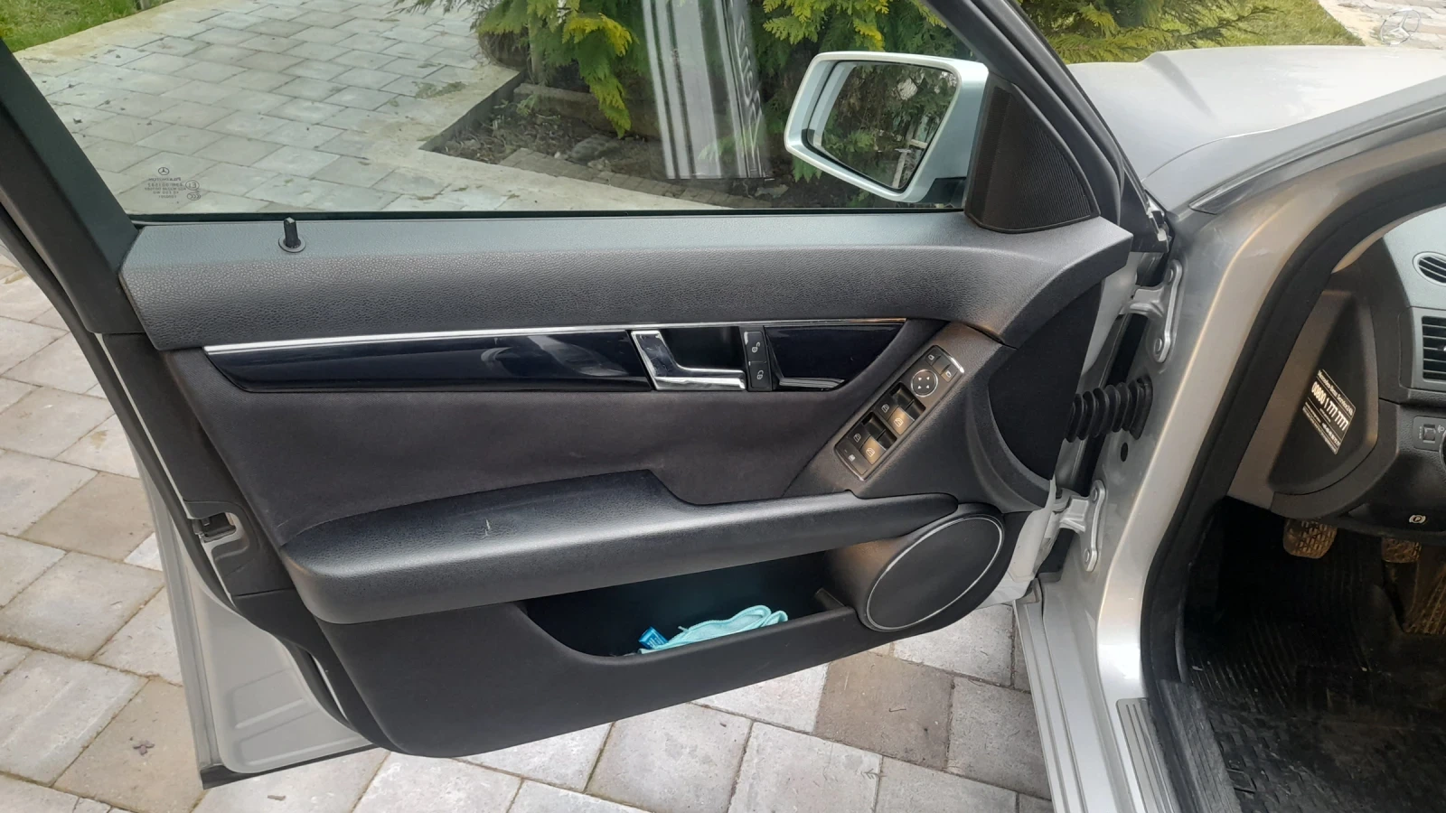 Mercedes-Benz C 200, снимка 6 - Автомобили и джипове - 53939884