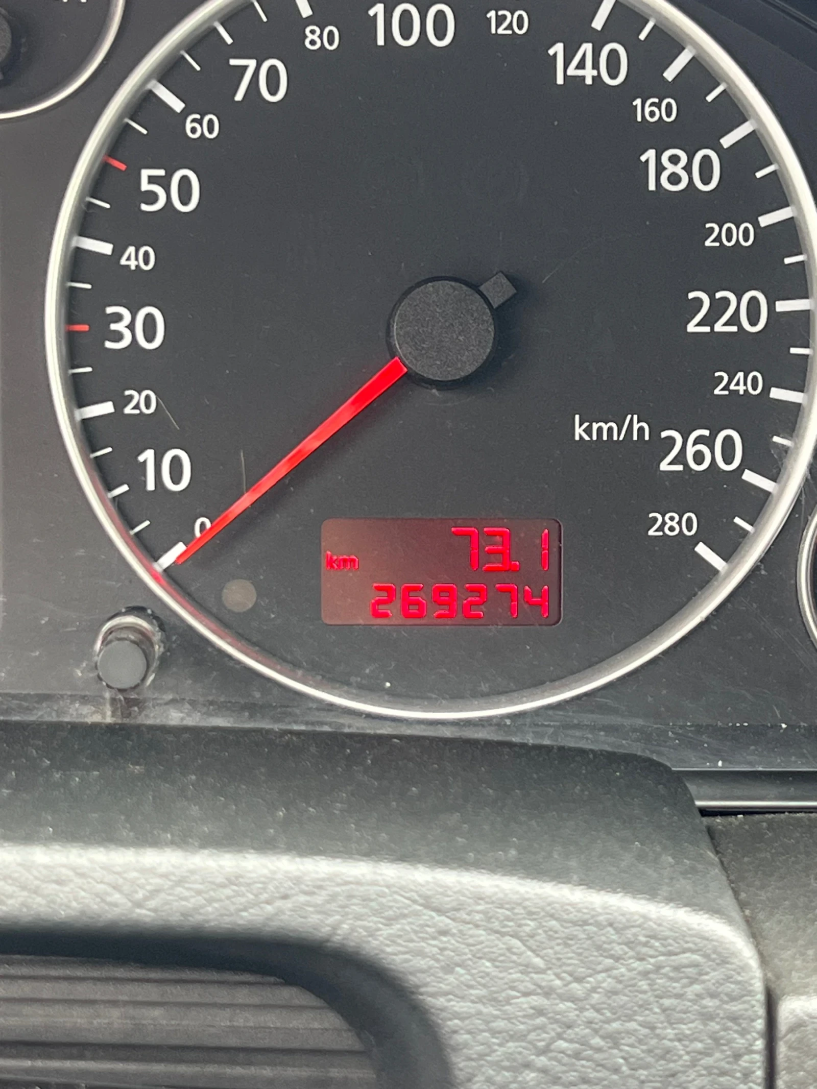 Audi A6 4.2i, снимка 13 - Автомобили и джипове - 54135501