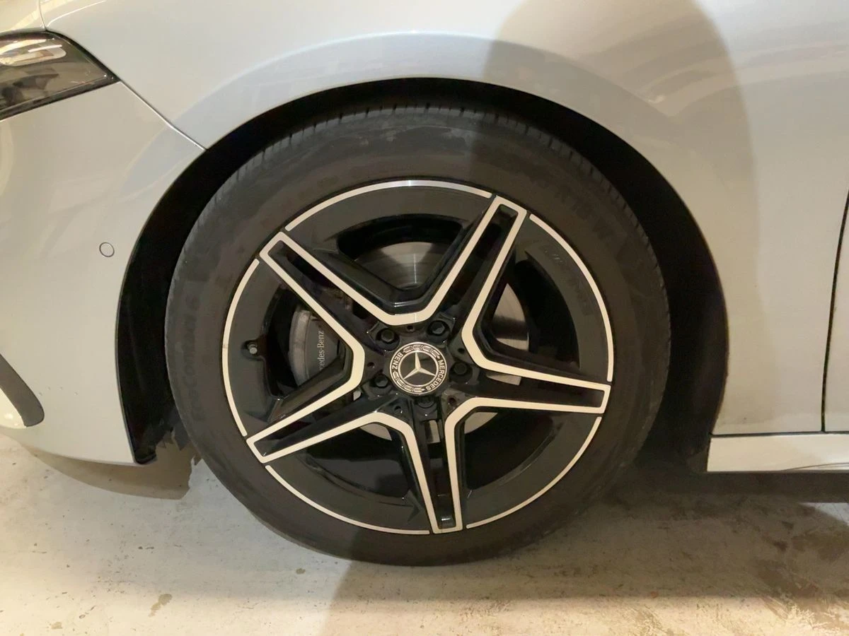 Mercedes-Benz A 180 d AMG Line/Нощен пакет/Дигитално, снимка 9 - Автомобили и джипове - 54159427