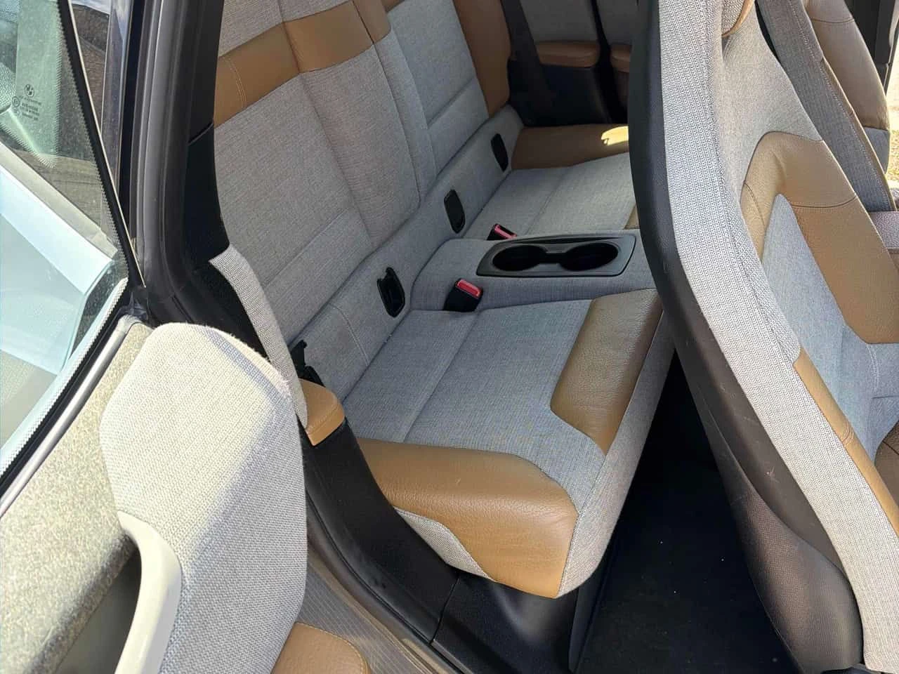 BMW i3 | CARFAX | БЕЗ УДАРИ| БЕЗ ПЪРВОНАЧАЛНА ВНОСКА, снимка 14 - Автомобили и джипове - 54229199