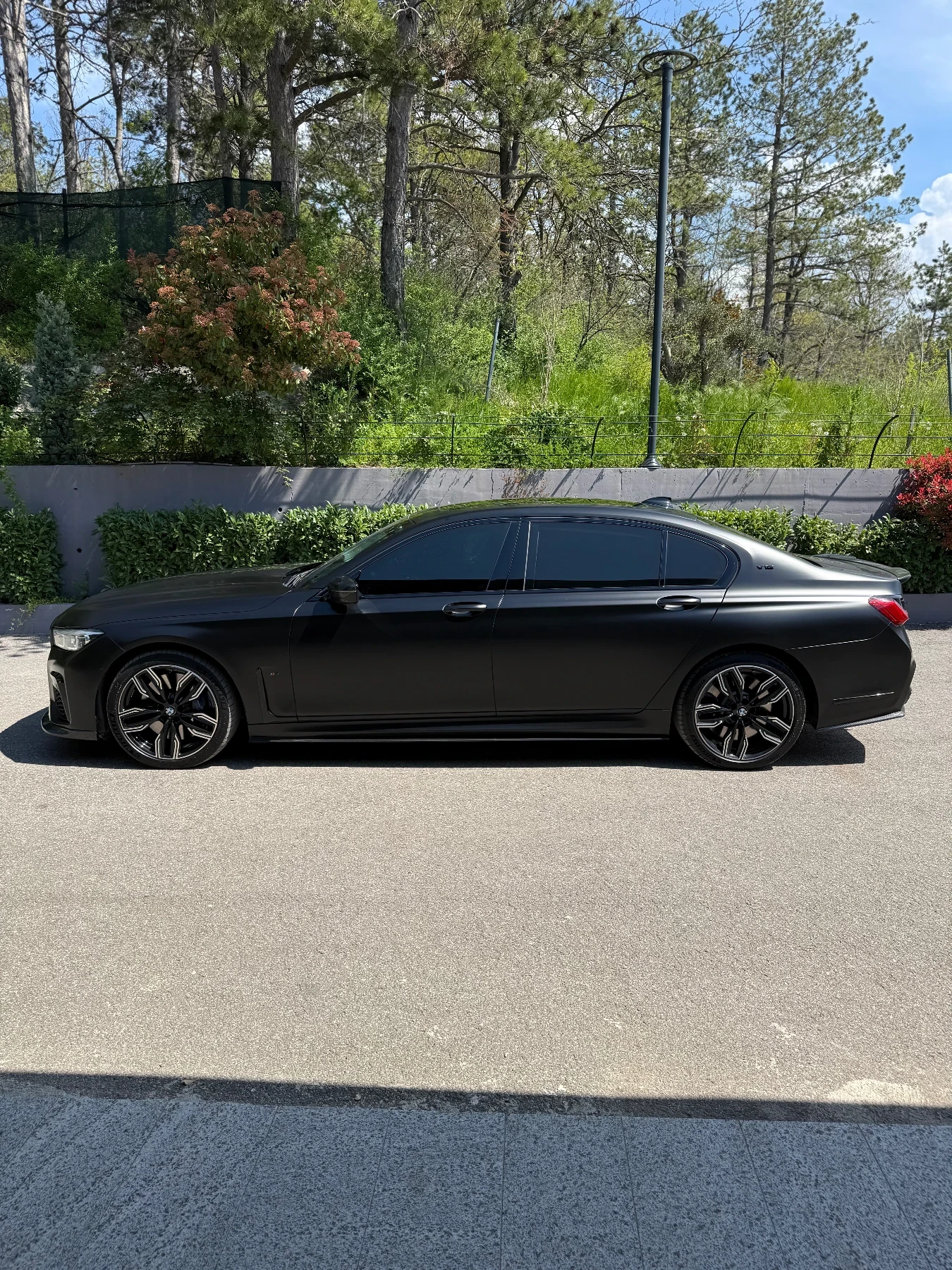 BMW 760 Full Carbon, снимка 4 - Автомобили и джипове - 54256265