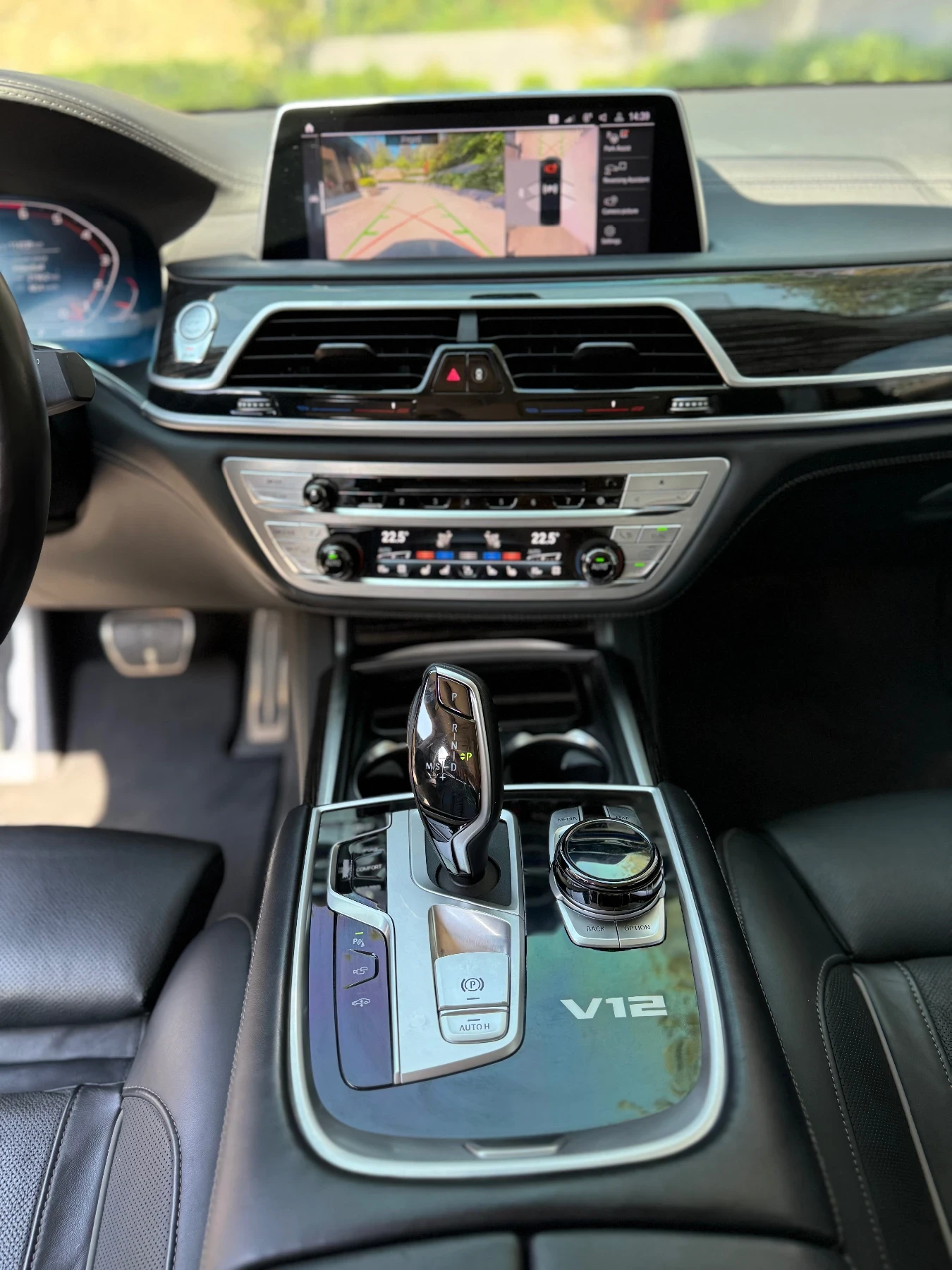 BMW 760 Full Carbon, снимка 14 - Автомобили и джипове - 54256265