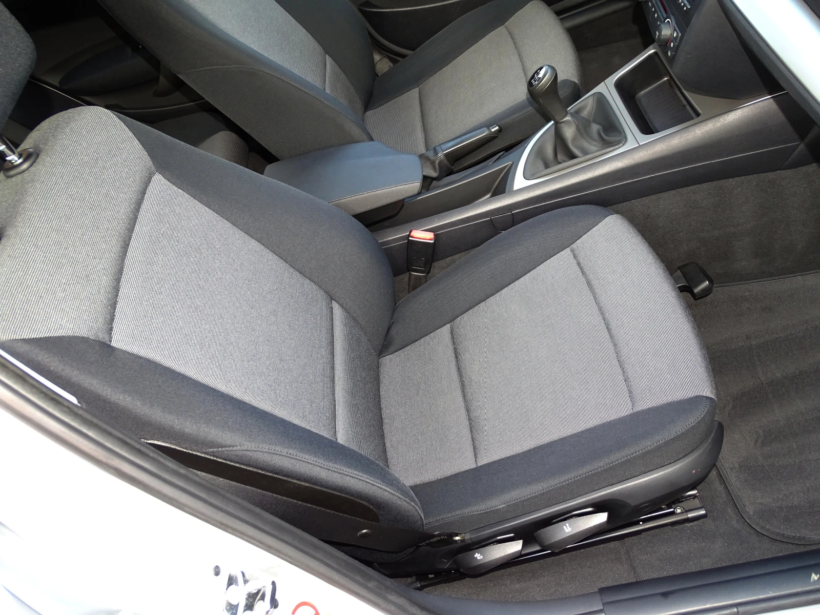 BMW 120 2.0i 150 Коня_* Германия_* , снимка 9 - Автомобили и джипове - 54392365