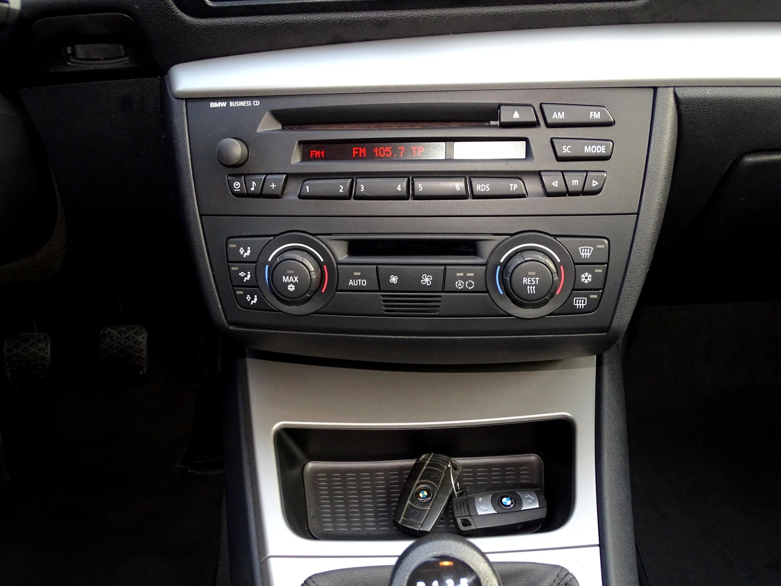 BMW 120 2.0i 150 Коня_* Германия_* , снимка 14 - Автомобили и джипове - 54392365